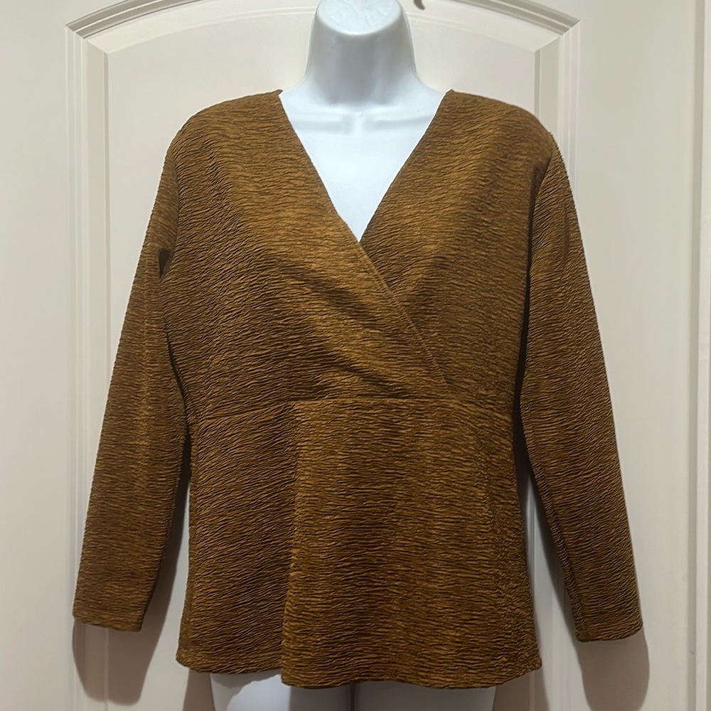 Ann Taylor Factory Gold V- Neck top. Size Medium